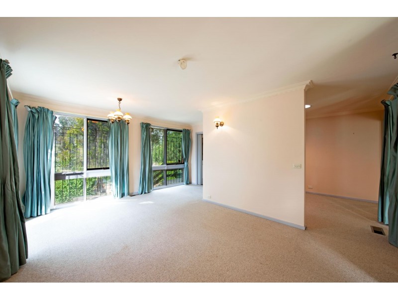 204 Namatjira Drive, Chapman ACT 2611