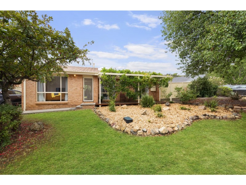 12 Mathews Place, Banks ACT 2906