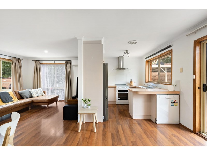 12 Mathews Place, Banks ACT 2906