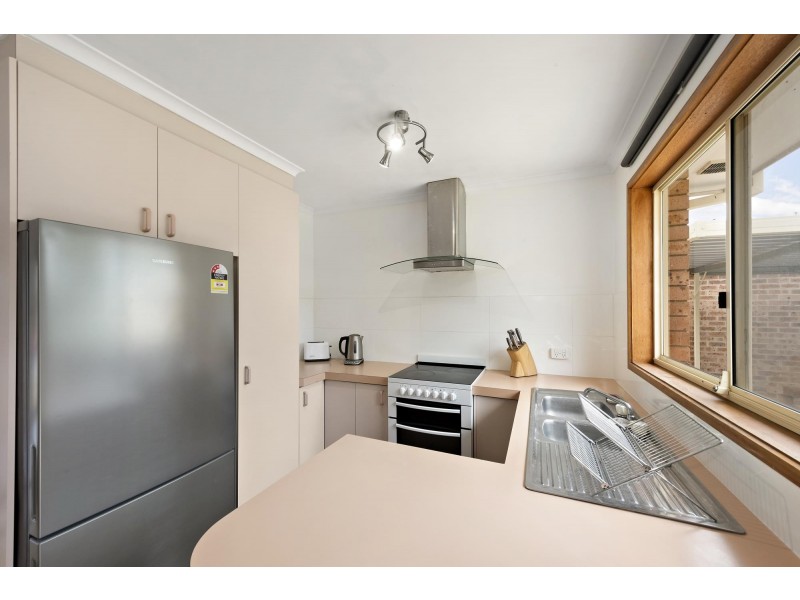 12 Mathews Place, Banks ACT 2906