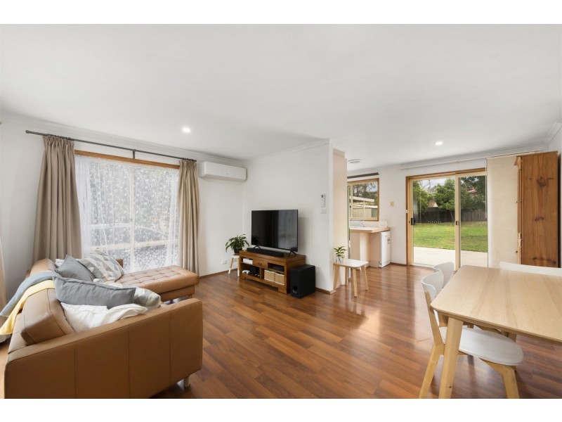 12 Mathews Place, Banks ACT 2906