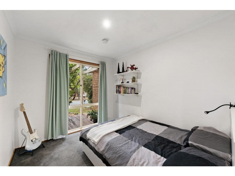12 Mathews Place, Banks ACT 2906