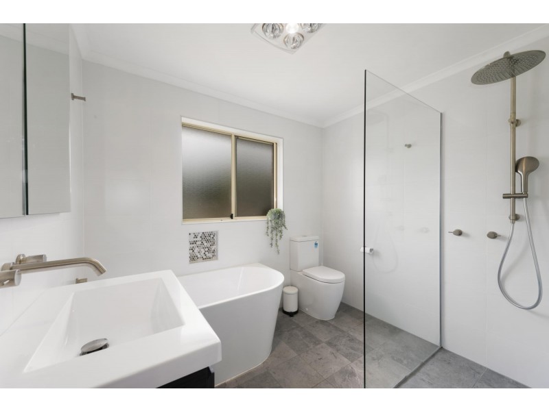 12 Mathews Place, Banks ACT 2906