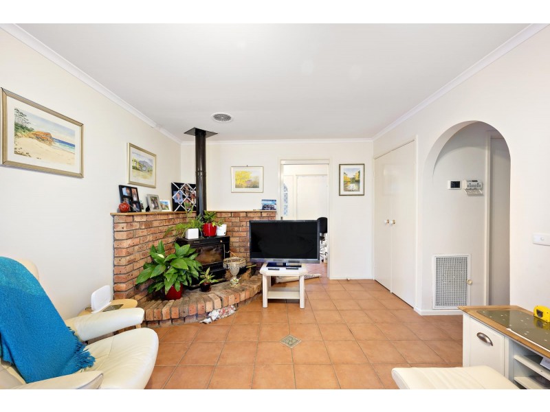 35 Summerland Circuit, Kambah ACT 2902