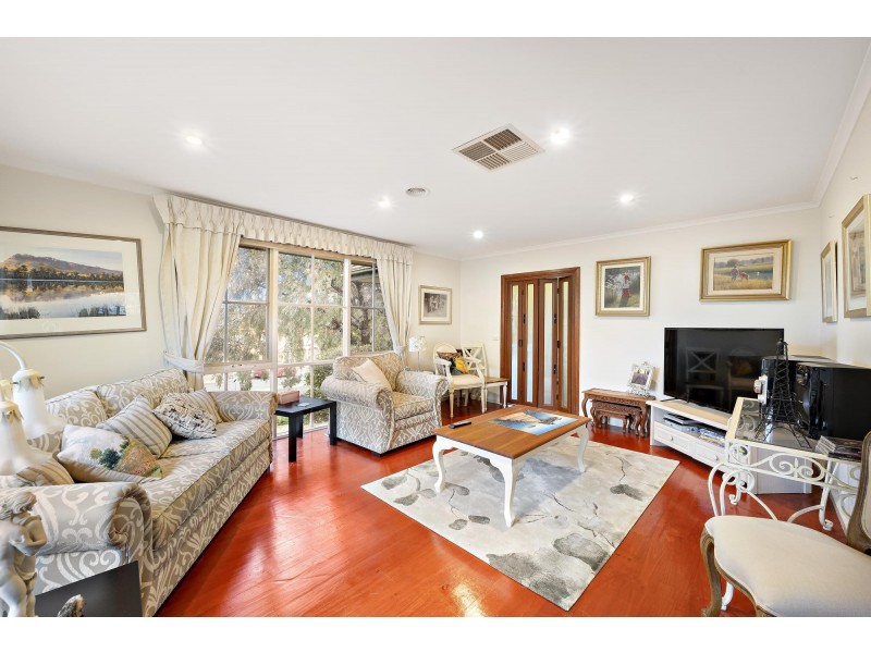 35 Summerland Circuit, Kambah ACT 2902