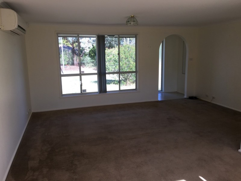 70 Degraves Crescent, Wanniassa ACT 2903