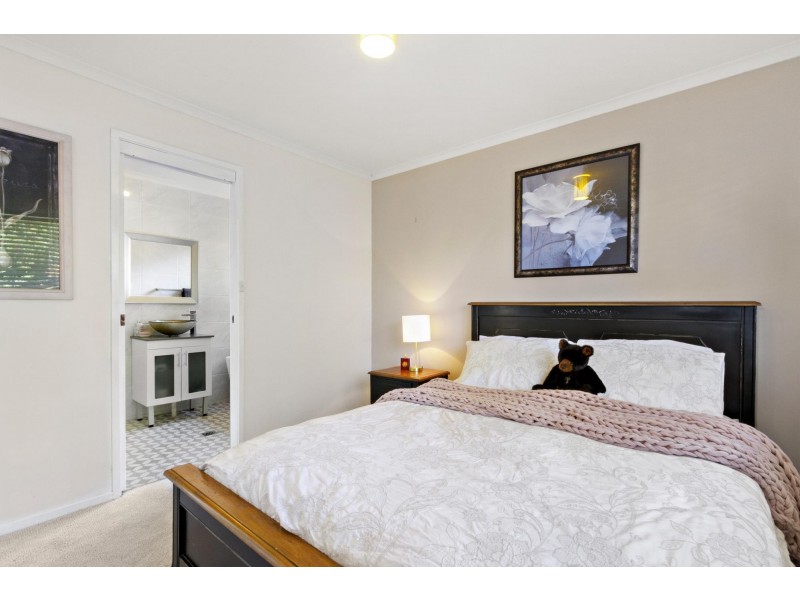 13 Wilson Crescent, Banks ACT 2906