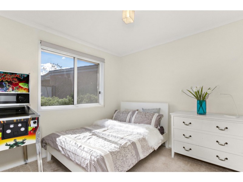 13 Wilson Crescent, Banks ACT 2906