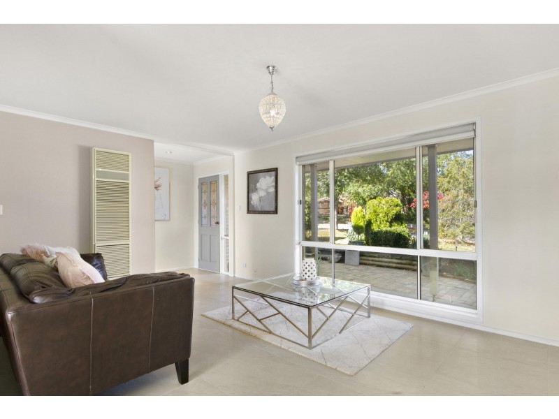 13 Wilson Crescent, Banks ACT 2906