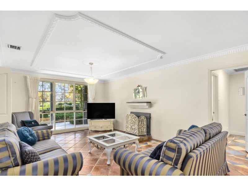 40 Ngunawal Drive, Isaacs ACT 2607