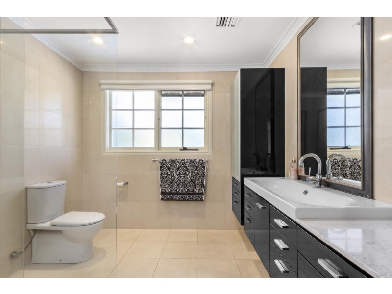 40 Ngunawal Drive, Isaacs ACT 2607