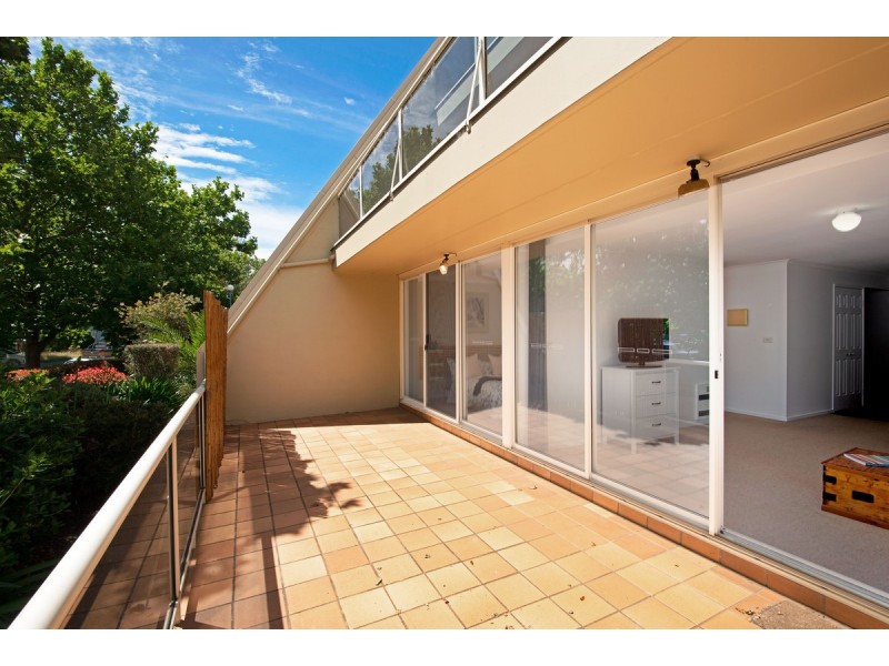 2 B/9 Chandler Street, Belconnen ACT 2617