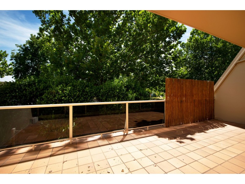 2 B/9 Chandler Street, Belconnen ACT 2617