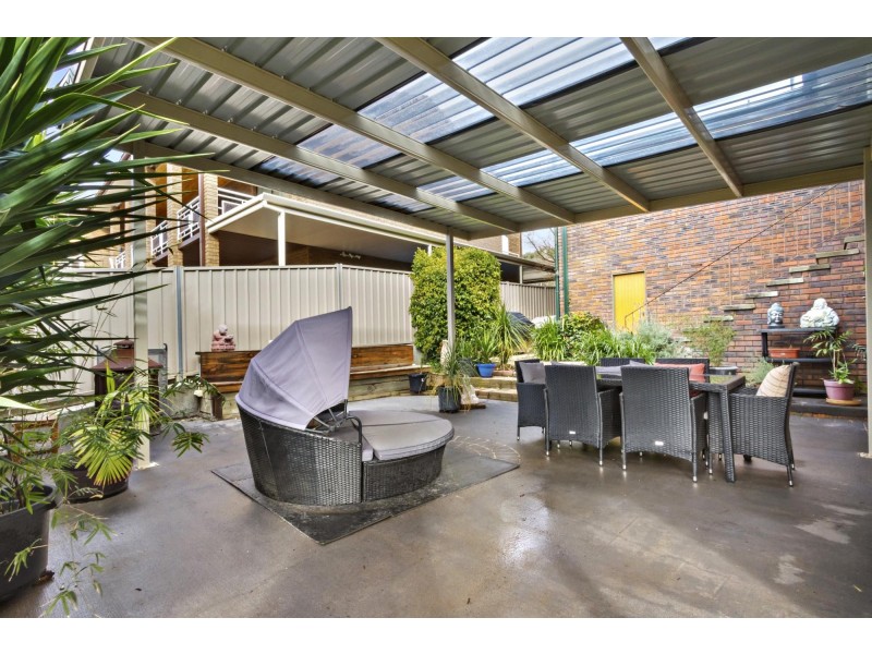 9 Molineaux Place, Farrer ACT 2607