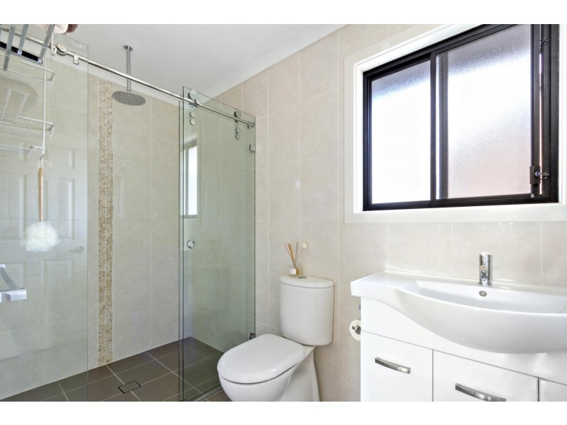 9 Molineaux Place, Farrer ACT 2607