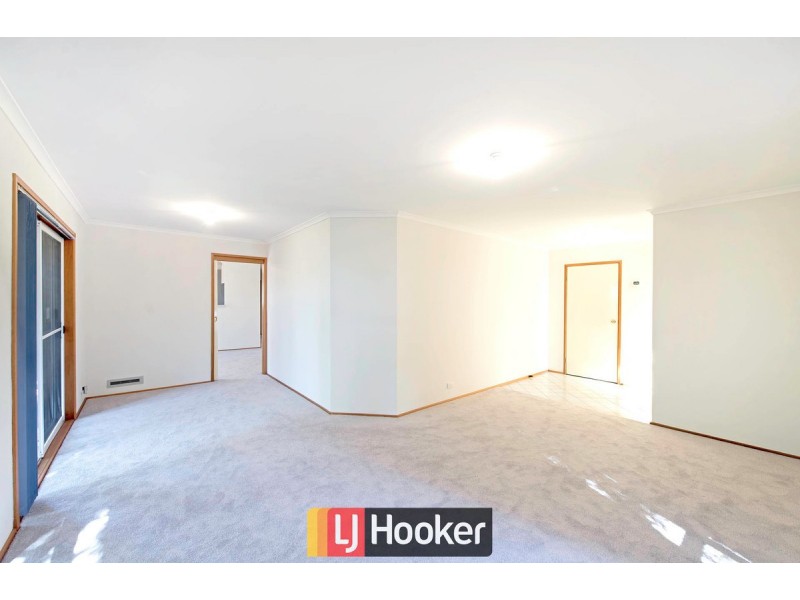 1/37 Derrington Crescent, Bonython ACT 2905