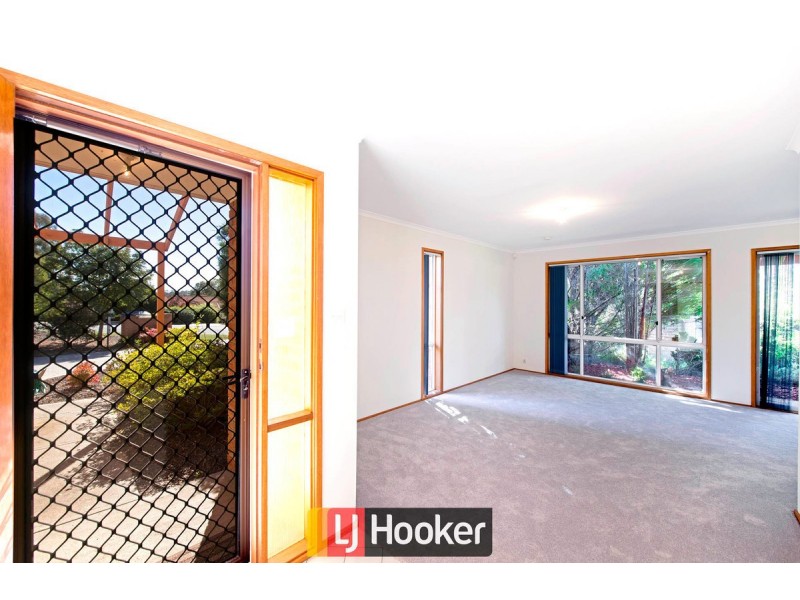1/37 Derrington Crescent, Bonython ACT 2905