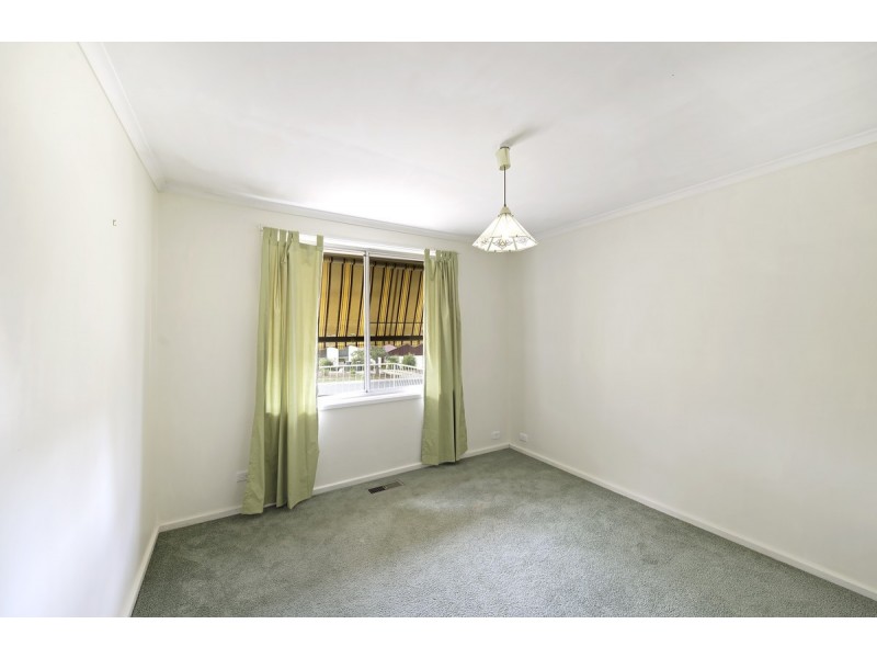 14 Pearson Street, Holder ACT 2611