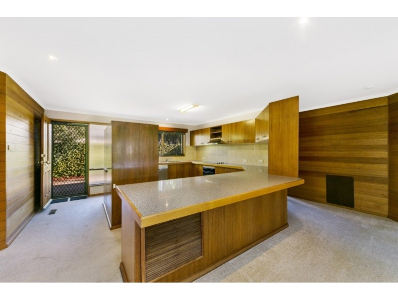 3/4 Hodgson Place, Pearce ACT 2607