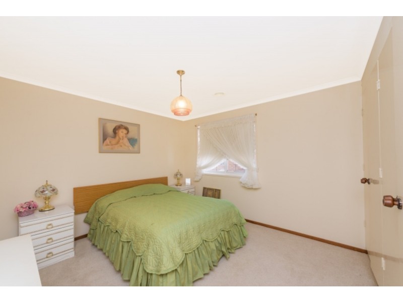 4 Farncomb Place, Gowrie ACT 2904