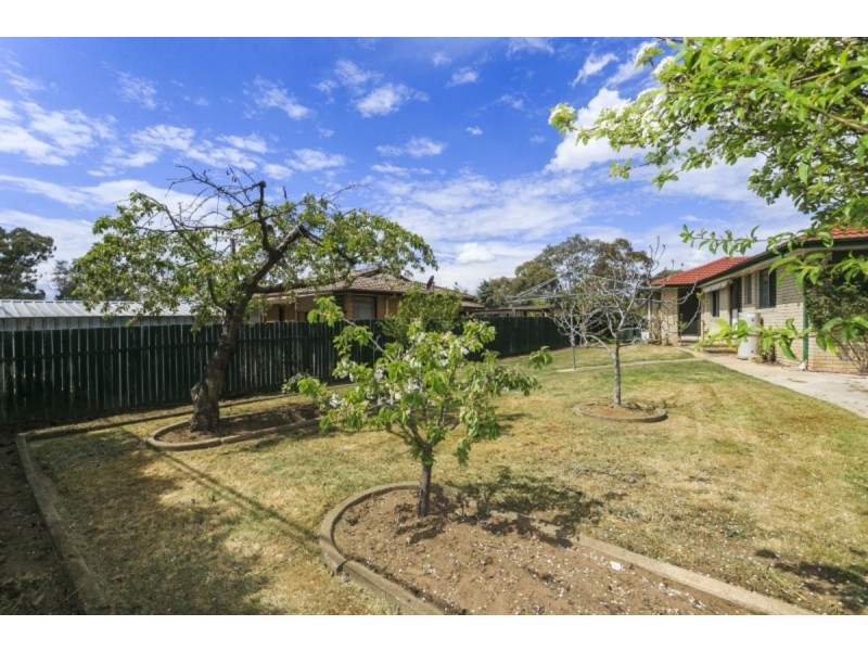90 Namatjira Drive, Stirling ACT 2611