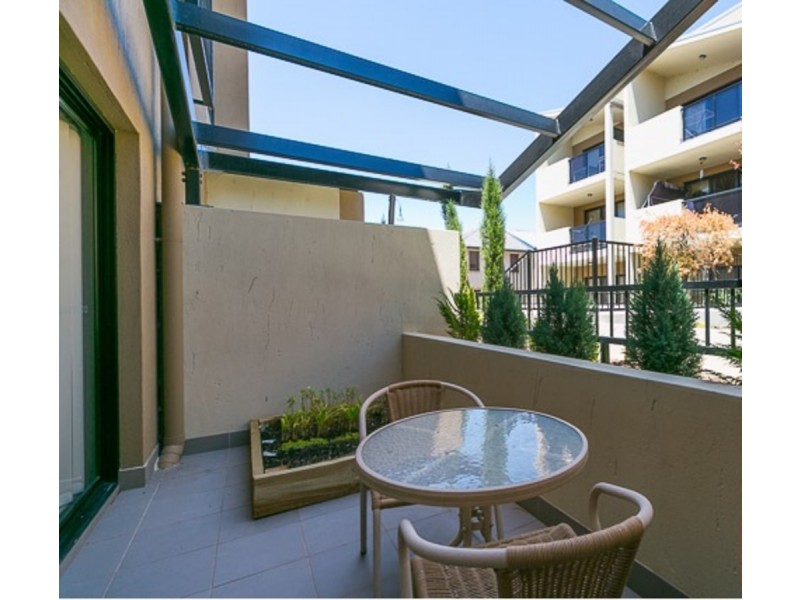 14/1 Gungahlin Place, Gungahlin ACT 2912