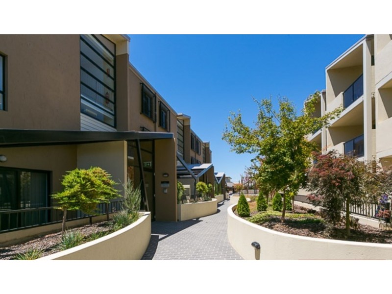 14/1 Gungahlin Place, Gungahlin ACT 2912