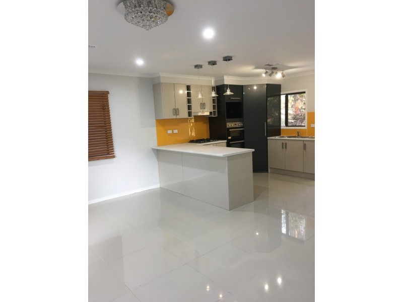 27B Cossington Smith Crescent, Lyneham ACT 2602