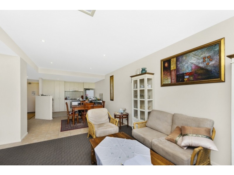 31/2 Eileen Good Street, Greenway ACT 2900