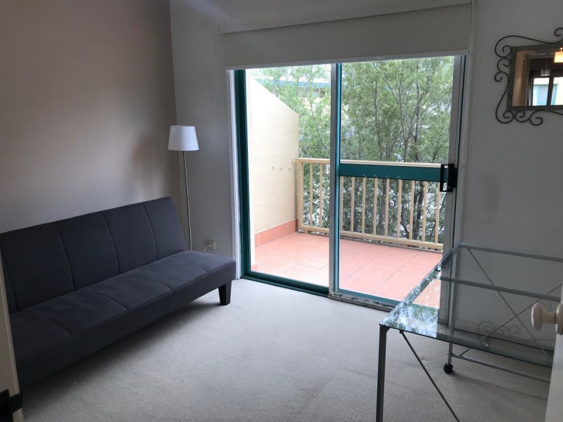 62/53 McMillan Crescent, Griffith ACT 2603