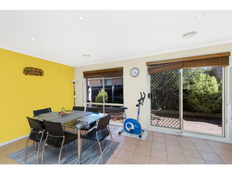 2/92 Casey Crescent, Calwell ACT 2905