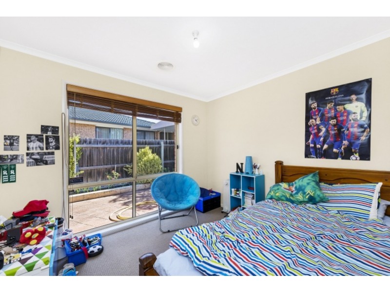 2/92 Casey Crescent, Calwell ACT 2905