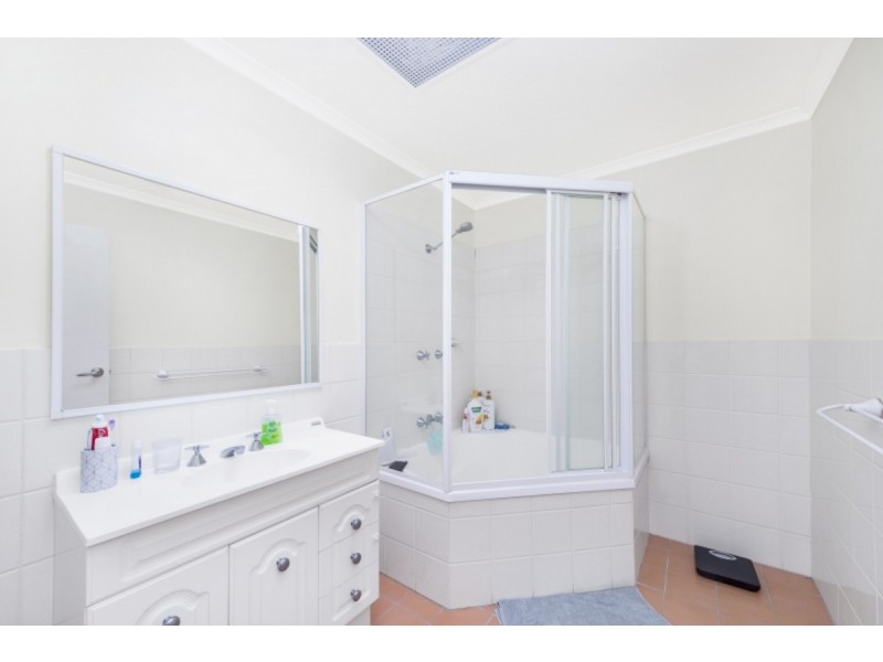 2/92 Casey Crescent, Calwell ACT 2905