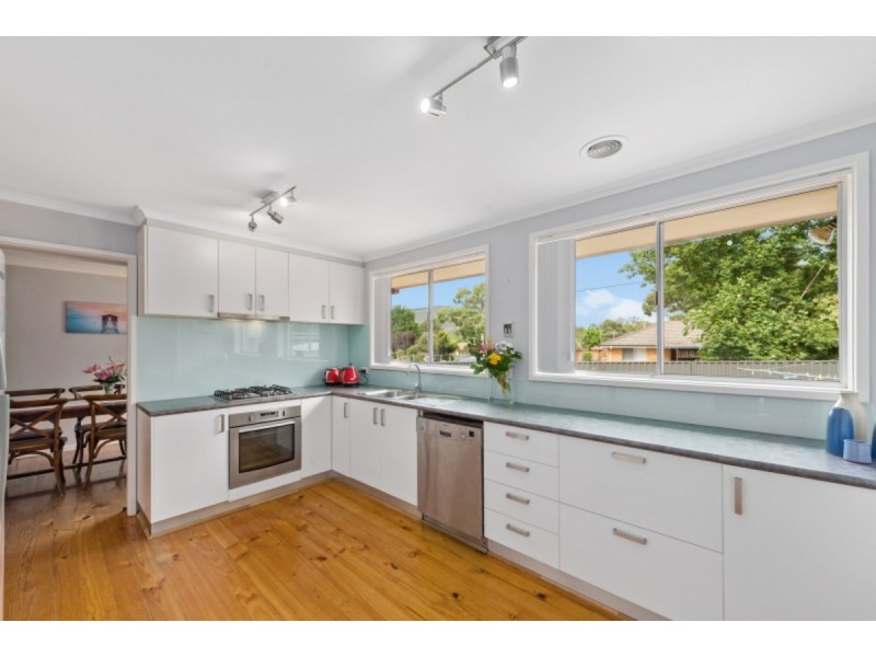 14 East Place, Kambah ACT 2902