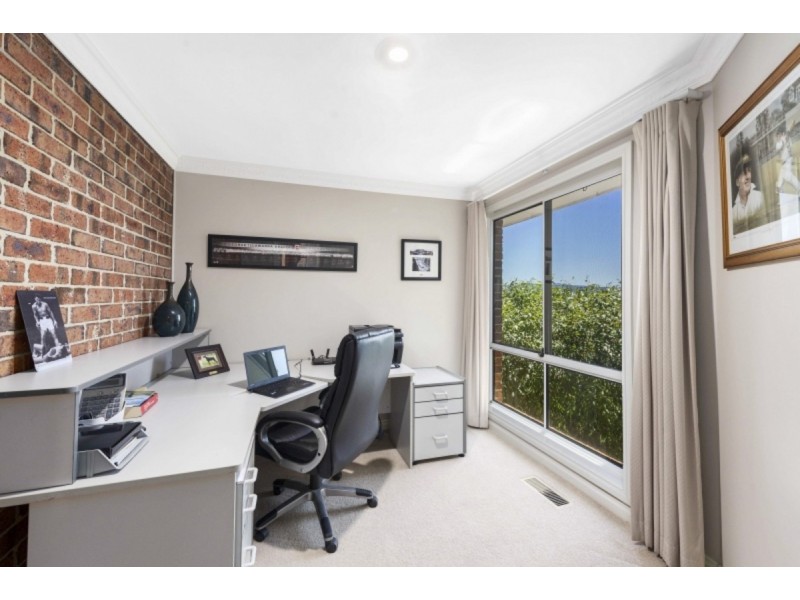 16 Tatchell Street, Calwell ACT 2905