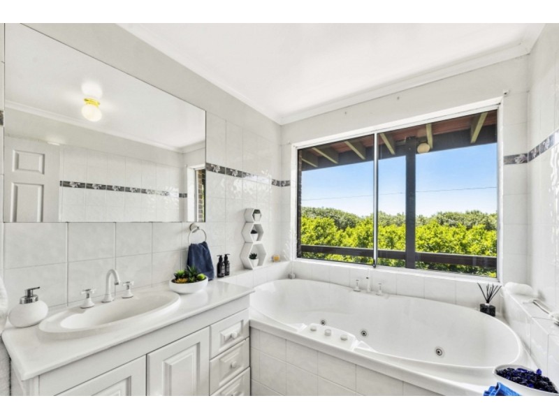 16 Tatchell Street, Calwell ACT 2905