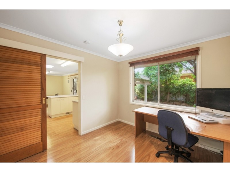 64 Bacchus Circuit, Kambah ACT 2902