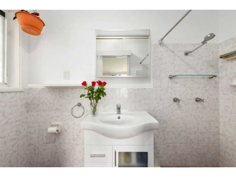64 Bacchus Circuit, Kambah ACT 2902