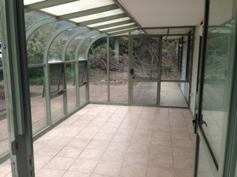 27A Cossington Smith Crescent, Lyneham ACT 2602