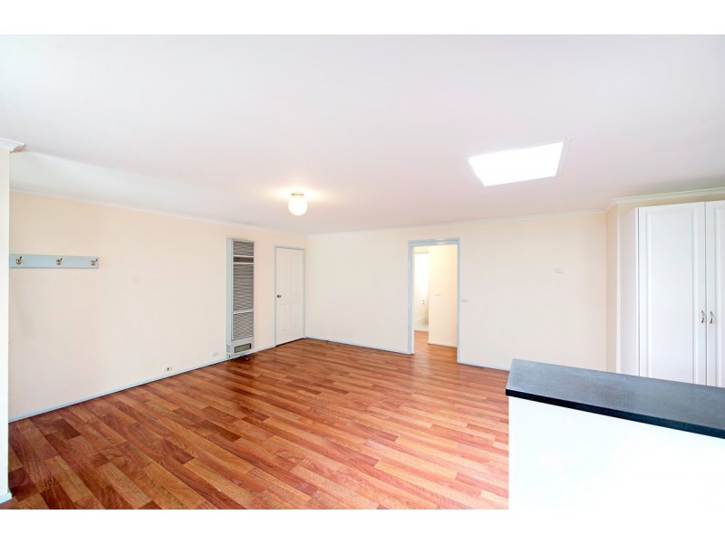 2/9 Ferry Place, Gordon ACT 2906