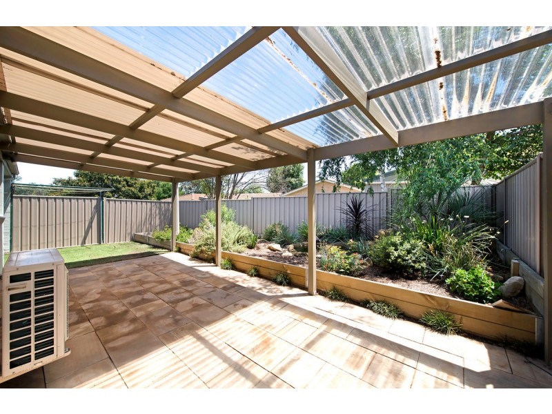 2/9 Ferry Place, Gordon ACT 2906