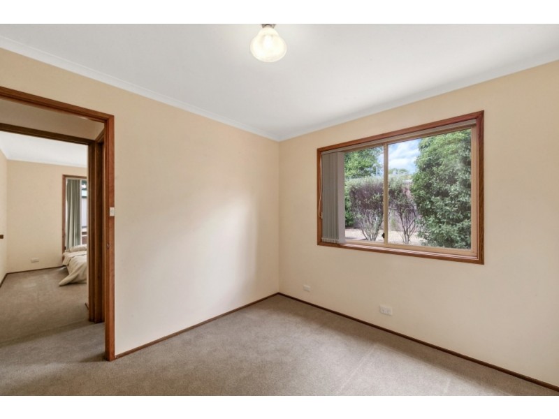 13 Zeitz Court, Banks ACT 2906