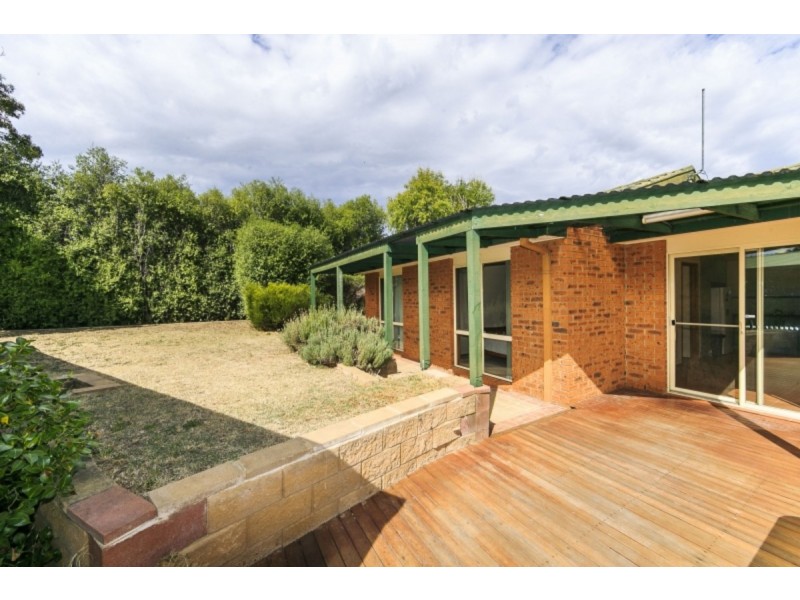 13 Zeitz Court, Banks ACT 2906