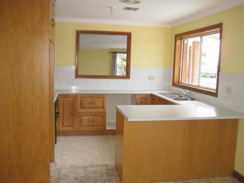 9 Tuthill Place, Calwell ACT 2905