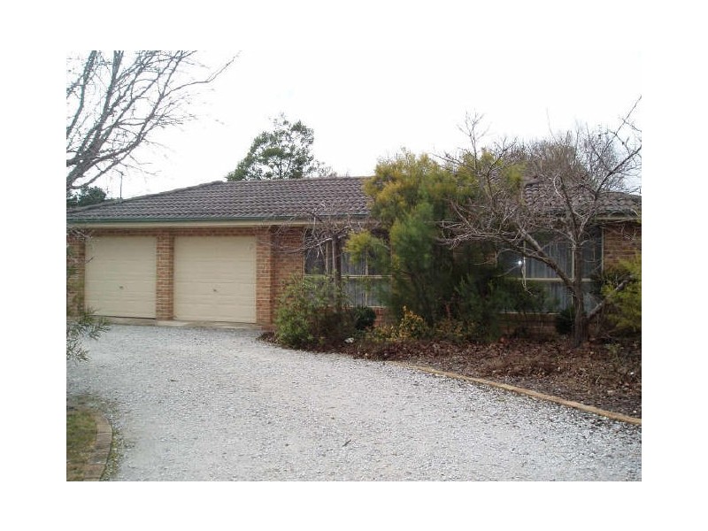 18 Janice Crescent, Moss Vale NSW 2577