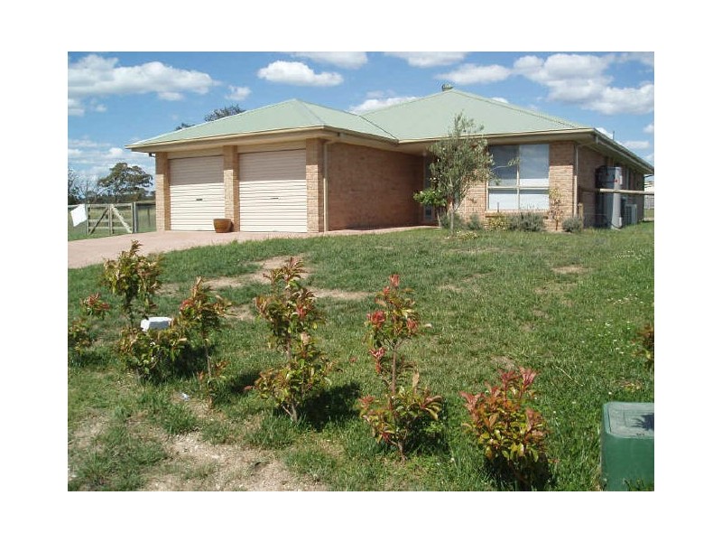 5 Patrick Place, Marulan NSW 2579