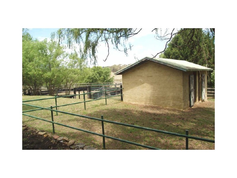 KAREENA/ Inverary Road, Paddys River NSW 2577