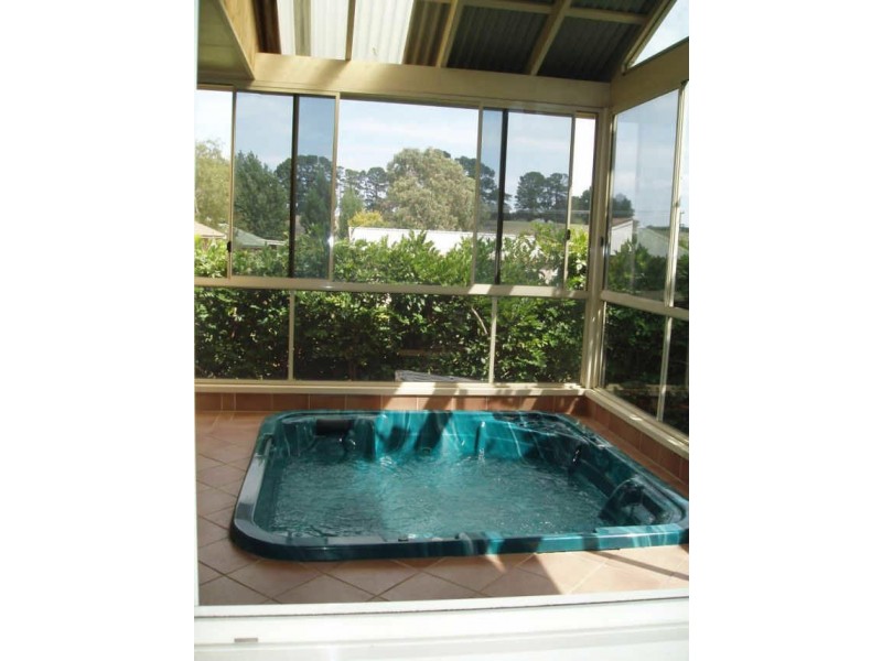 8 Semkin Street, Moss Vale NSW 2577