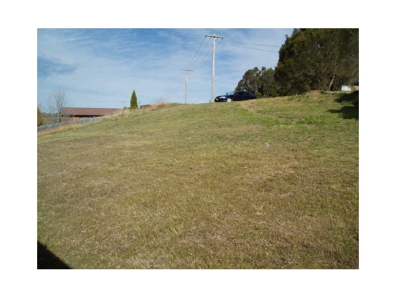 10 Atunga Place, Moss Vale NSW 2577