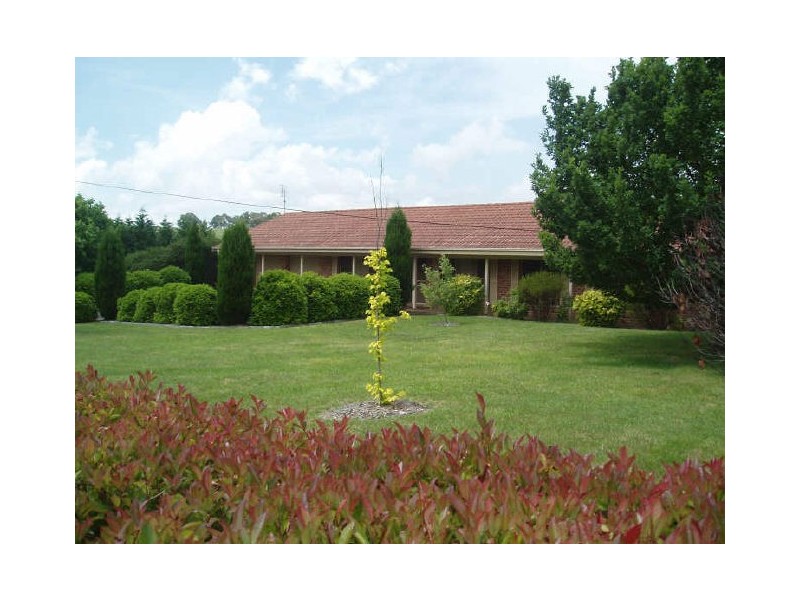 17 Watkins Drive, Moss Vale NSW 2577